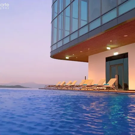 A La Carte Ha Long Bay Residence