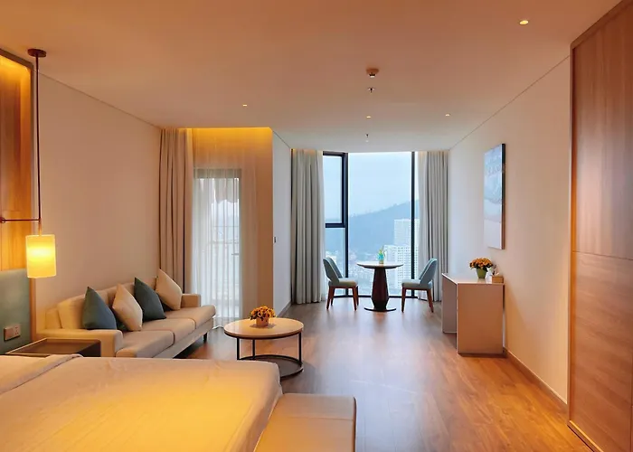 A La Carte Bay Ha Long